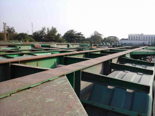 หางก้างปลาของPANUS...RCK และหางคอห่าร สภาพดีและไม่ดีปะปน (เลือกซื้อได้ตามข้อกกลง)ปี*1998-2000 มีประมาณ81หาง..