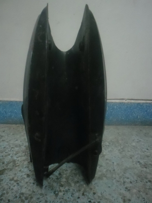 ขายถังนํ้ามันครับ ถังyl2  กับถังฮอนด้า วิงสวยๆไม่ผุครับ