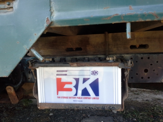 ขายสี่ล้อกลาง