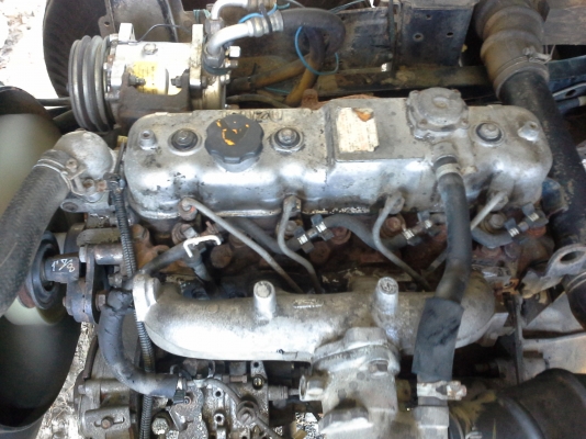 ขายสี่ล้อกลาง