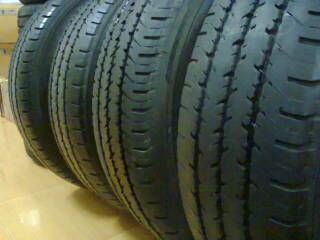 ล้อถอดรถยึดกระบะบรรทุก14 เพลาลอย 6รูพร้อมยางXCD 215R14 1ชุดเหมาๆ