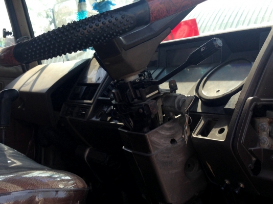 ขายรถ6ล้อHINOช่วงยาว7.20ติดเครนUNIC360ท้องV6เหลี่ยมยาง9.00 ขายรถ6ล้อHINOช่วงยาว7.20ติดเครนUNIC360ท้องV6เหลี่ยมยาง9.00