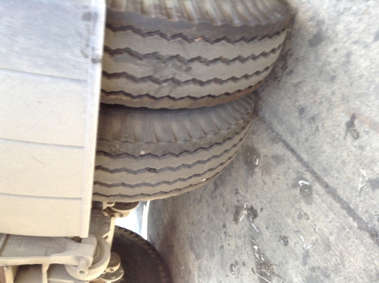 ขายหัวลาก320+หาง2เพลาปี47ปลายปี ขายหัวลาก320+หาง2เพลาปี47ปลายปี