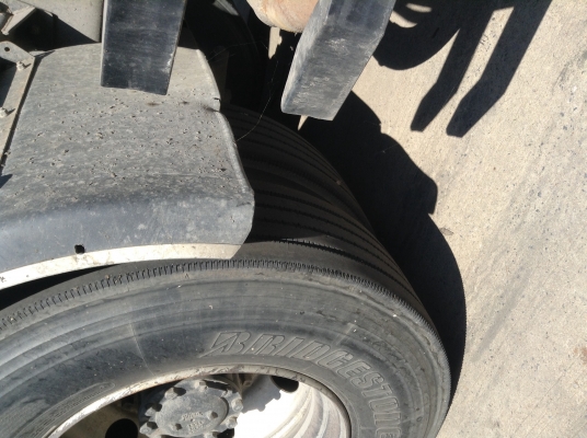 ขายหัวลาก320+หาง2เพลาปี47ปลายปี ขายหัวลาก320+หาง2เพลาปี47ปลายปี