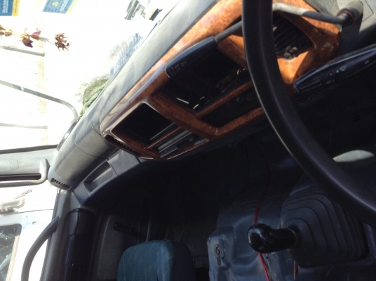 ขายหัวลาก320+หาง2เพลาปี47ปลายปี ขายหัวลาก320+หาง2เพลาปี47ปลายปี