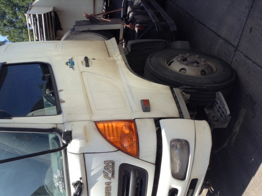 ขายหัวลาก320+หาง2เพลาปี47ปลายปี ขายหัวลาก320+หาง2เพลาปี47ปลายปี