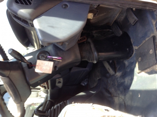 ขายหัวลาก320+หาง2เพลาปี47ปลายปี ขายหัวลาก320+หาง2เพลาปี47ปลายปี