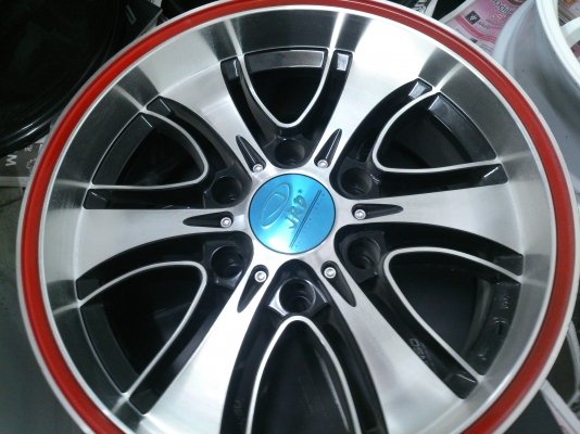 ขายแม็กใหม่ล้างสต๊อก มีทั้งขอบ15, 16, 17  มีทั้ง 4รู100/114 ,5รู100/114 และ6รู139.7 จำนวน 45 ชุด ราคา6500/ชุด  (ไม่มีตำหนิ) มาก่อนเลือกก่อน ราคาคุยกันได้ (มีจำนวนจำกัด)