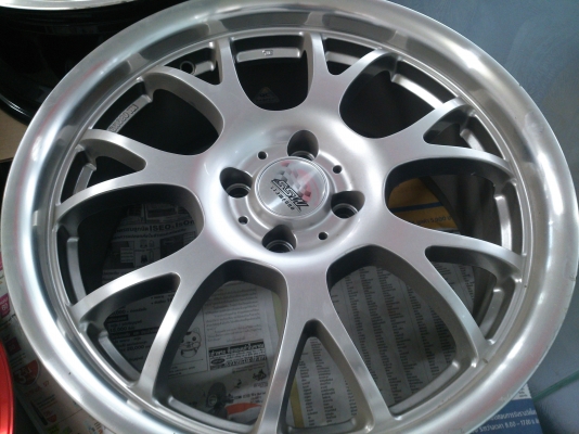 ขายแม็กใหม่ล้างสต๊อก มีทั้งขอบ15, 16, 17  มีทั้ง 4รู100/114 ,5รู100/114 และ6รู139.7 จำนวน 45 ชุด ราคา6500/ชุด  (ไม่มีตำหนิ) มาก่อนเลือกก่อน ราคาคุยกันได้ (มีจำนวนจำกัด)