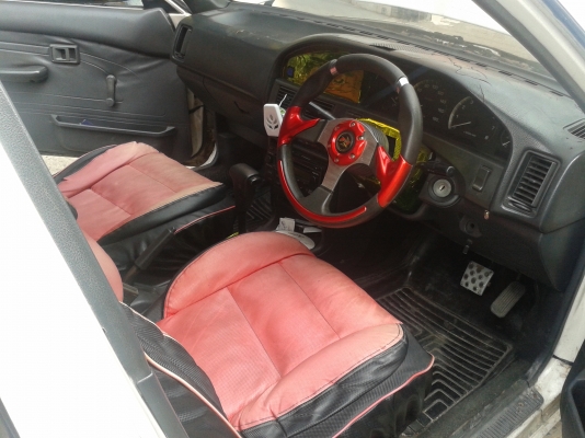 ขายรถเก๋งโดเรมอน ขายรถเก๋งโดเรมอน