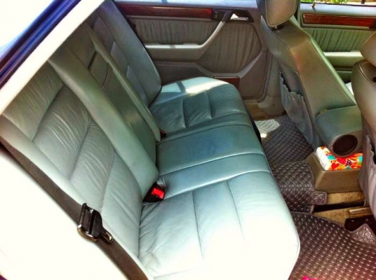 BENZ W124 ออฟชั่นของ CODE C ใช้น้อย สภาพดีมาก BENZ W124 ออฟชั่นของ CODE C ใช้น้อย สภาพดีมาก