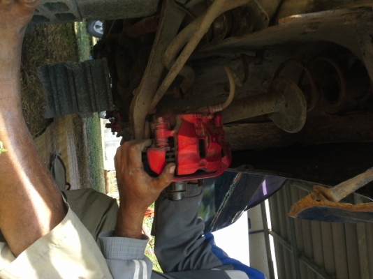 ขายดุม+โช้คหน้าke70เดิมสวยสภาพดีไม่มีรั่วซึม ขาย2800/คู่-ติดต่อ081-7915677