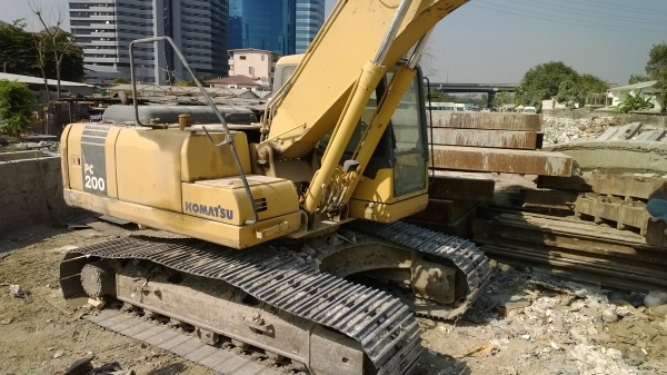 PC200-7 รถแห้งทั้งคัน สีเดิม ช่วงล่างสวย เอวไม่ขยับ ปี*2006 ชม.ประมาณ8000. มีเล่มพร้อม...