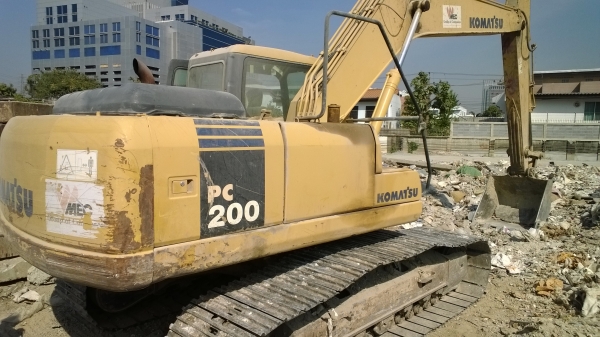 PC200-7 รถแห้งทั้งคัน สีเดิม ช่วงล่างสวย เอวไม่ขยับ ปี*2006 ชม.ประมาณ8000. มีเล่มพร้อม...