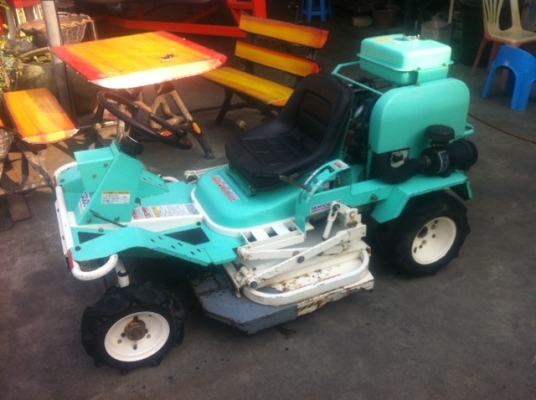 ขายรถตัดหญ้านั่งขับ Kubota นำเข้าญี่ปุ่น ขายรถตัดหญ้านั่งขับ Kubota นำเข้าญี่ปุ่น