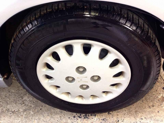 ***ขายแล้วครับขอบคุณ Truck2hand ขายรถเก๋งราคาเบาๆ HONDA CITY 1.5Exi Aito ปี43/00 เครื่องเดิมเกียร์เดิมหัวฉีด V-tec แน่นแรงดี ไม่เคยติดแก๊ส ช่วงล่างดี ล้อแม็กยางสวย หัวเก๋งสวยไม่ผุ หน้า-หลังเดิม ไม่เคยชนหนัก ยางสวย4เส้น ภายในสวยครบ พ.พาวเวอร์ แอร์เย็น กระจ