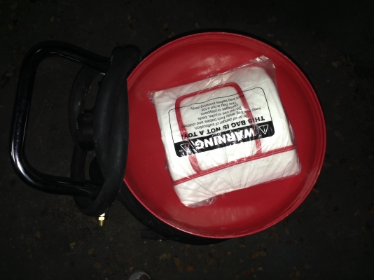 เครื่่องยิงทรายล้างสนิม