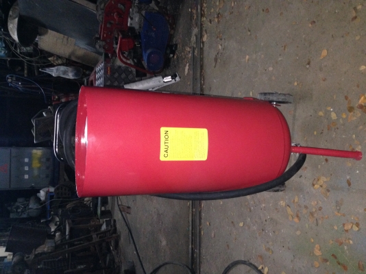 เครื่่องยิงทรายล้างสนิม