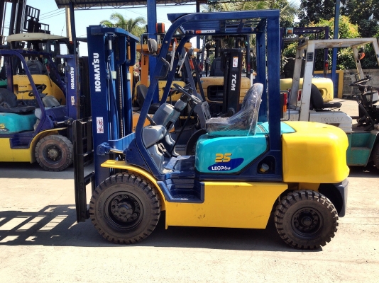 ส่งรถลูกค้าจังหวัดราชบุรี KOMATSU FD25-14 ซื้อ3คัน สนใจรุ่นเดียวกันติดต่อ083-062-0223 ส่งรถลูกค้าจังหวัดราชบุรี KOMATSU FD25-14 ซื้อ3คัน สนใจรุ่นเดียวกันติดต่อ083-062-0223