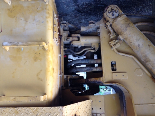 ขายรถตักล้อยาง คาวา KLD 85z พร้อมใช้งาน