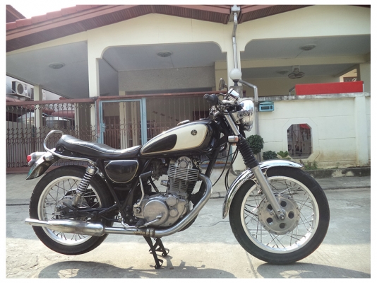 Yamaha SR400 สวยๆ (พุทธมณฑล สาย4) Yamaha SR400 สวยๆ (พุทธมณฑล สาย4)