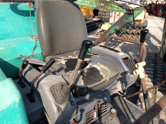 220,000 บาท KOMATSU PC30-7 เก่าไทย ขายตามสภาพนะครับ