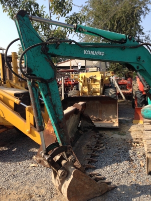 220,000 บาท KOMATSU PC30-7 เก่าไทย ขายตามสภาพนะครับ