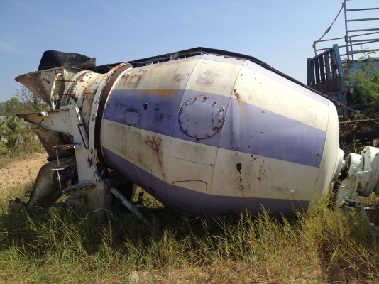 ขายโม่ปูนเก่าครับตามสภาพครับยกลงจากรถผุนิดหน่อยตรงเต้าโม่ครับนอกนั้นดีหมดครับ