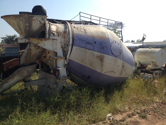 ขายโม่ปูนเก่าครับตามสภาพครับยกลงจากรถผุนิดหน่อยตรงเต้าโม่ครับนอกนั้นดีหมดครับ