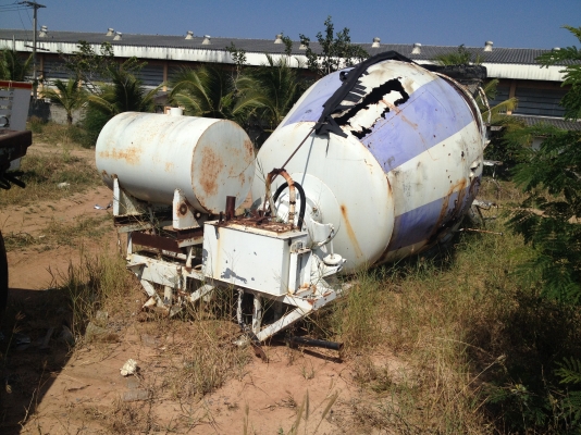 ขายโม่ปูนเก่าครับตามสภาพครับยกลงจากรถผุนิดหน่อยตรงเต้าโม่ครับนอกนั้นดีหมดครับ