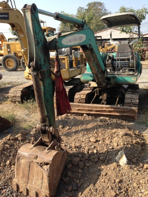 190,000 บาท KOMATSU PC30-7 เก่าไทย ขายตามสภาพนะครับ