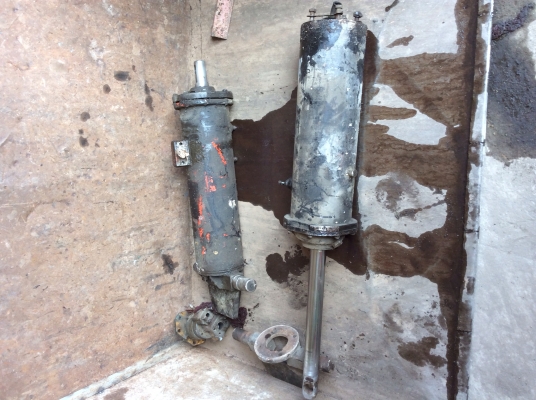 ด่วนขายกระบอกดั้ม6ล้อมาดูกันคับถูกๆๆๆๆๆราคามาคุยกัน