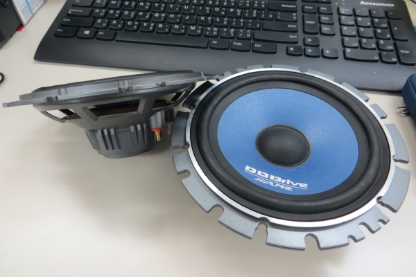 ลำโพง Alpine 6"