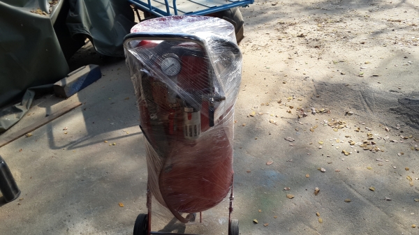 เครื่องพ่นทราย 25 L