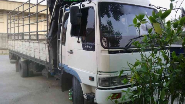 ขายรถ 6 ล้อ กระบะคาร์โก้รั้วสูง ยาว.6.20 ม. HINO FD3H เครื่อง HO7D รถสวยรีบจองด่วน