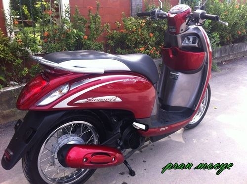 ขายscoopy-iสีเเดงเทา ปี2013 ขายscoopy-iสีเเดงเทา ปี2013