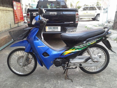 wave 100 ปี 48 ไมล์ฟ้า สีน้ำเงิน รถบ้าน เครื่องเดิมๆ แน่นๆ ไม่หลวม ไม่ดัง ราคาเบาๆ