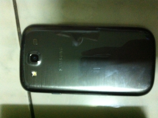 Samsung S3 สีเงิน เครื่องศูนย์ หัวชาตร์ +หูฟัง+ สายดาต้า+ เคส