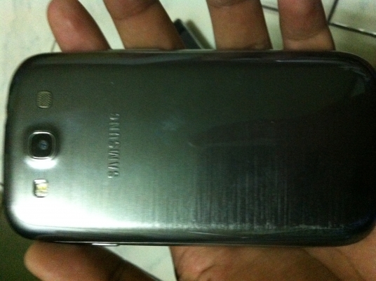 Samsung S3 สีเงิน เครื่องศูนย์ หัวชาตร์ +หูฟัง+ สายดาต้า+ เคส