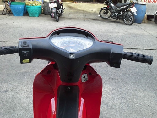 Wave 125 r ปี 49 กุญแจใหญ่ ไมล์สาย รถบ้าน สวย เท่ห์ เครื่องแน่น เอกสารครบ