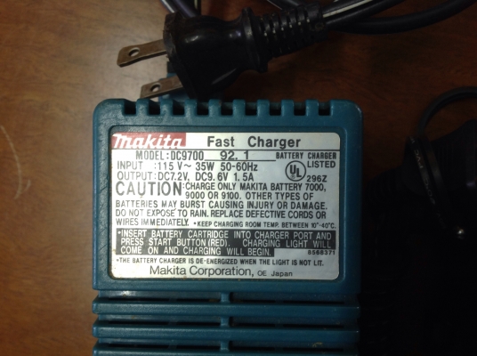 ขายสว่านเจาะ Markita 6010D DC 7.2V จัดชุดพร้อมหม้อแปลงไฟ 110V ขนาด 100W