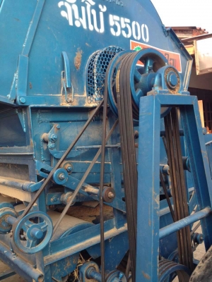 เครื่องนวดข้าว ถั่ว พ่วงรถไถ จัมโบ้ 5500 ต้องการขายด่วน