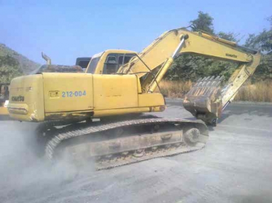 ขาบโคมัสซุPC20-6 ไฟฟ้าครบซีเรียล 90,0000 กว่า ราคา 1,150,000 บาท เจ้าของขายเองราคาต่อรองได้