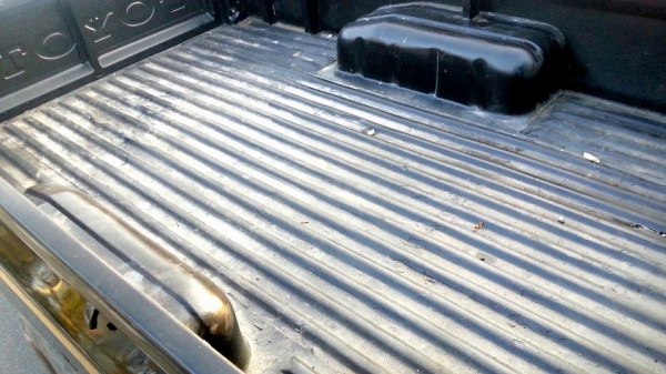 ขายถูกๆ >> รถกระบะ Toyota rn 40 ..สีดำ(ทำใหม่)+ล้อแม็กดาว...รถพร้อมขับ.อยู่ จ.ศรีสะเกษ