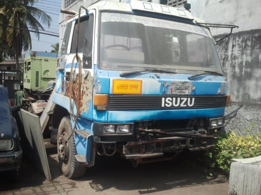 ขายหัวลากอีซูซุ สีขาวเขียว เครื่อง 275 คัทซี JALEXZ18JL300183 แถมหัวนอกฟรี 1 หัว 3ใบปัด