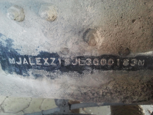 ขายหัวลากอีซูซุ สีขาวเขียว เครื่อง 275 คัทซี JALEXZ18JL300183 แถมหัวนอกฟรี 1 หัว 3ใบปัด