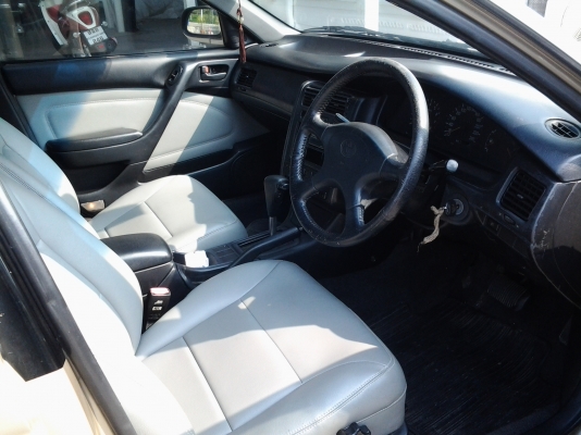 TOYOTA CORONA ท้ายโด่ง