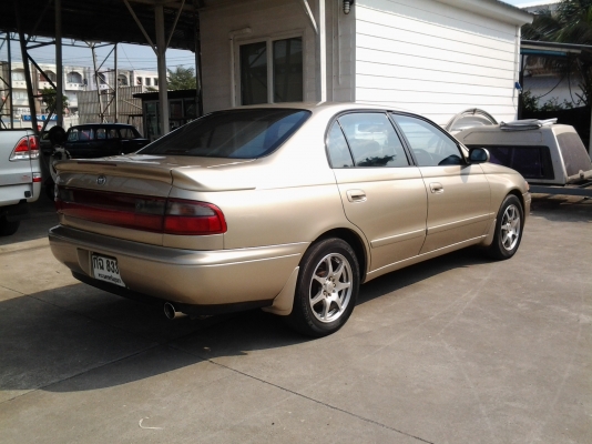TOYOTA CORONA ท้ายโด่ง