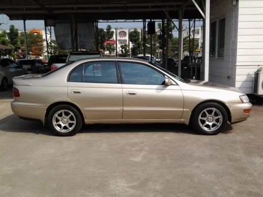 TOYOTA CORONA ท้ายโด่ง