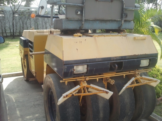 ขายรถบดถนน โคมะซุ JV40CV-2 สีเหลือง เอวอ่อน